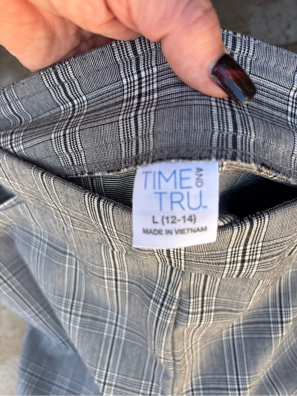 Time and Tru Gray and Black Plaid Cropped Pants